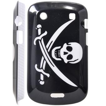 BlackBerry Bold Skulls and Bones-cover 