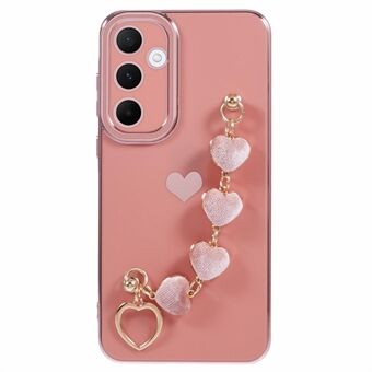 Voor Samsung Galaxy A13 5G Elektroplating Hoesje Telefoon TPU Cover met Pluizige Hart Ketting Strap.