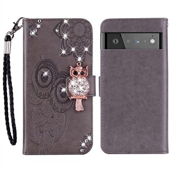 Flip Telefoonhoesje met Bling Rhinestone Decoratie, Gedrukt Uilen Bloemenpatroon, Leren Portemonnee Hoesje voor Google Pixel 6 Pro.