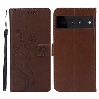 Voor de Google Pixel 7 Pro Wallet Stand PU Leren Hoesje met Geëtste Bloemen en Vlinders, biedt volledige bescherming met een binnenkant van TPU en een telefoonhoesje met riem.